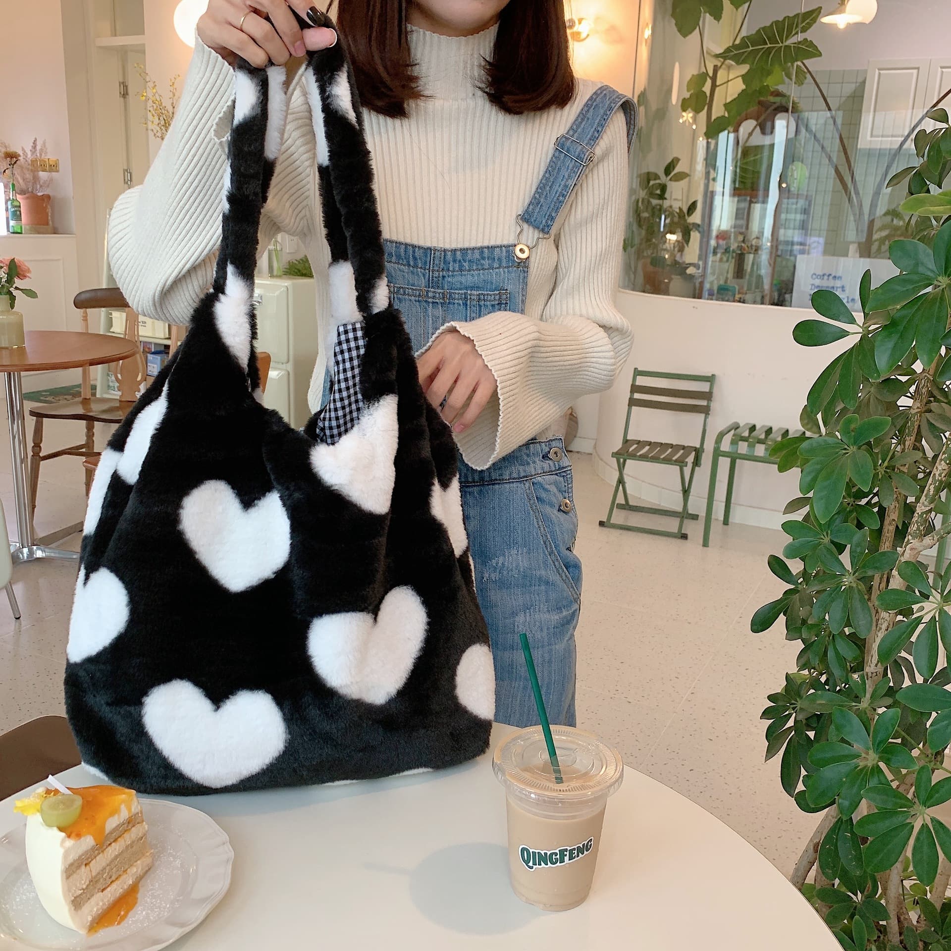 Love Heart Shoulder Bag, image 7
