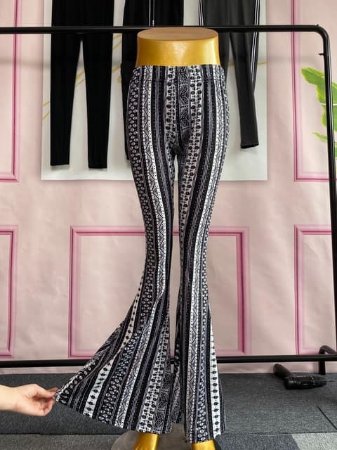 Printed Flared Leggings, image 2