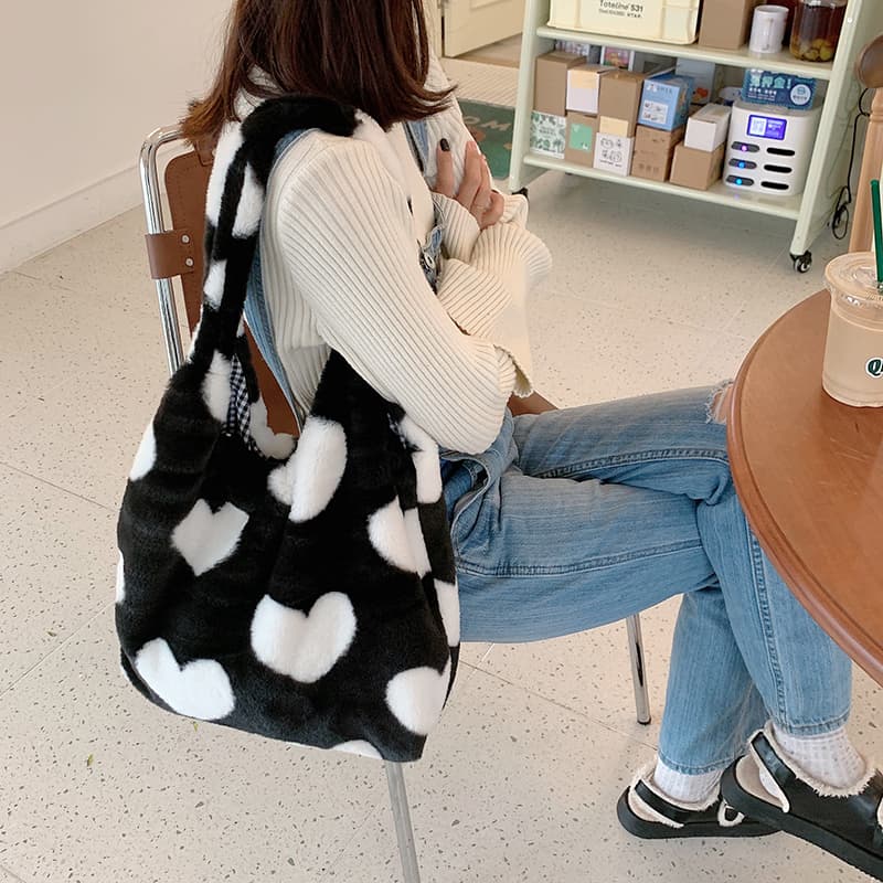 Love Heart Shoulder Bag, image 2