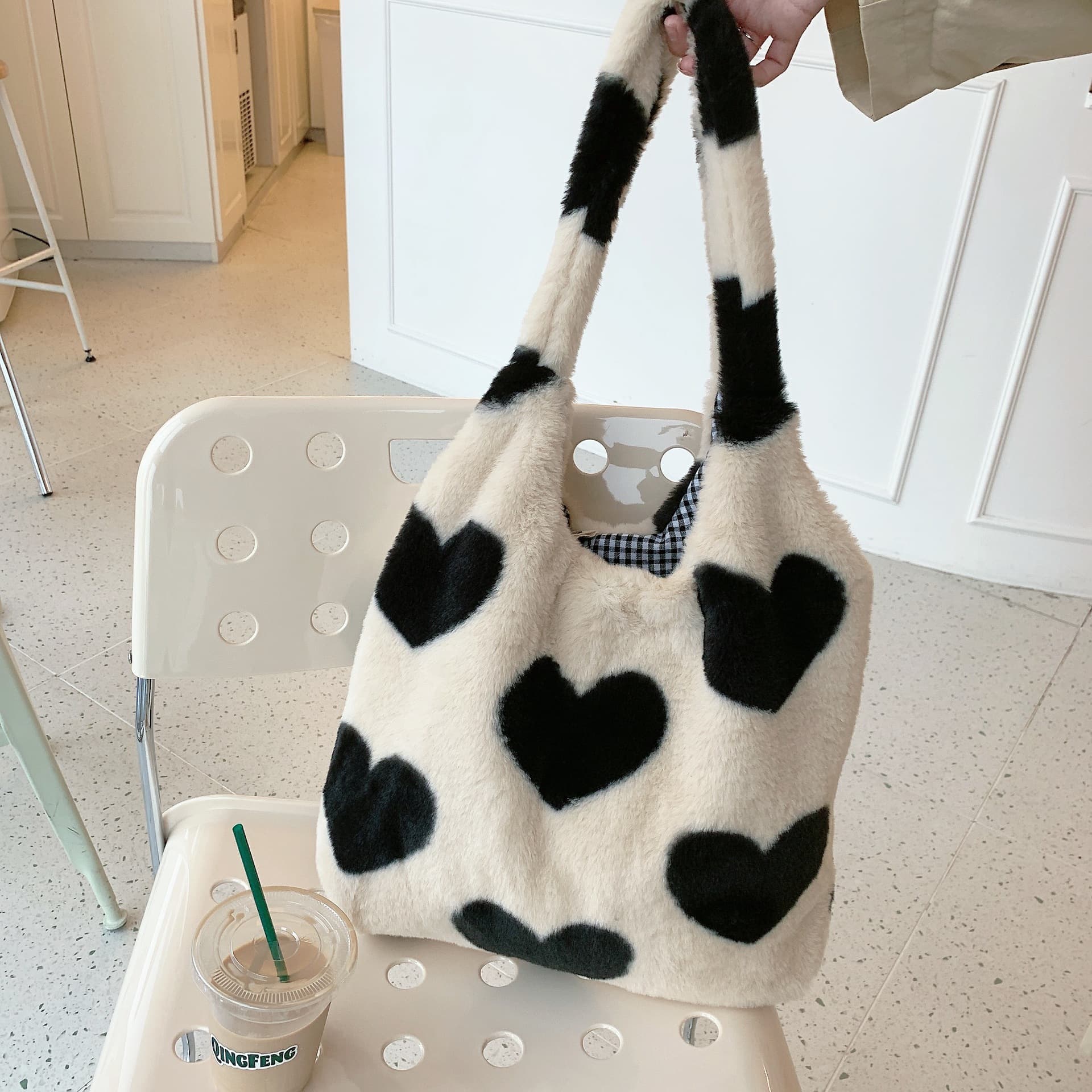 Love Heart Shoulder Bag, image 3
